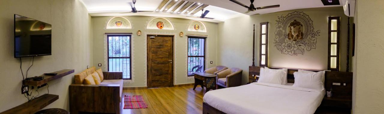 Breathing Earth - Rooms And Pool Calcutta Extérieur photo